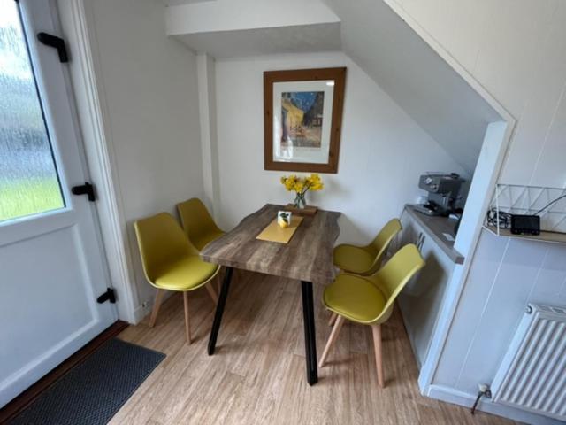 Villa Above The Harbour Wick à Wick  Extérieur photo